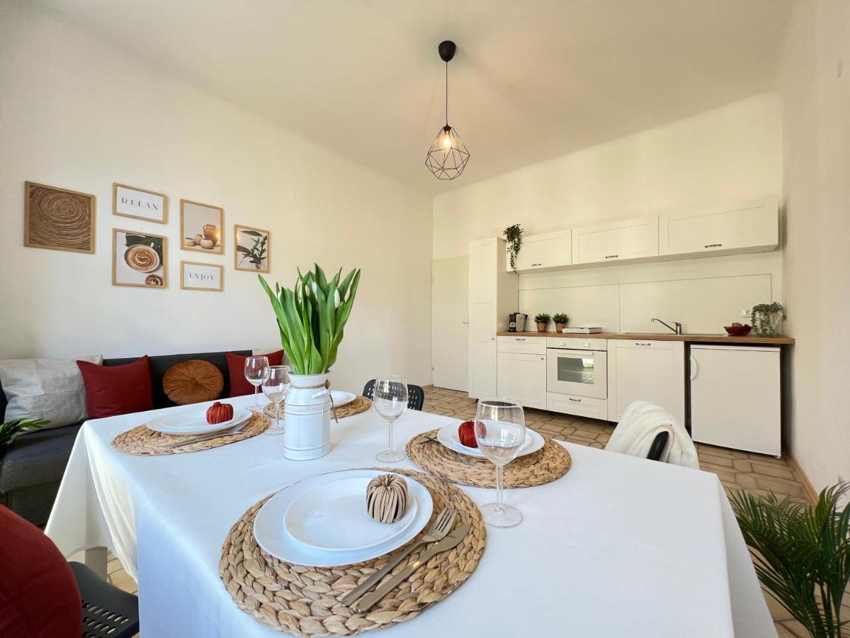 Joyful Place Apartment Bécs Kültér fotó